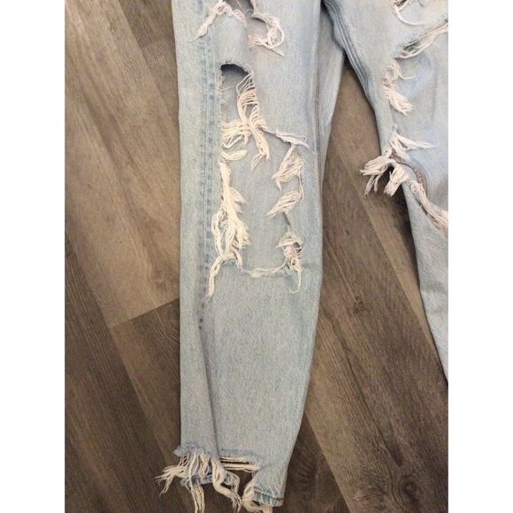 American Eagle Seriously Destroyed Raw Hem Jeans Comfort Waistband Mom Size 4 - Picture 3 of 11